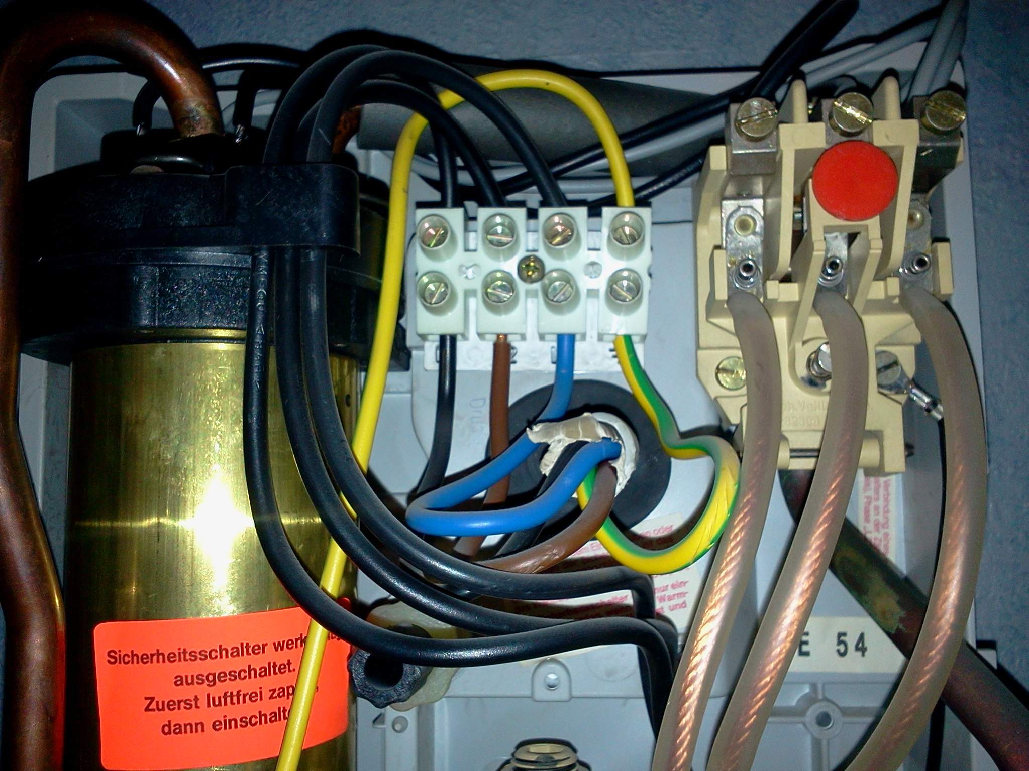 Wer hat einen elektrischen Schaltplan für Durchlauferhitzer Thermoflow Elex 24 Wer hat einen elektrischen Schaltplan für Durchlauferhitzer Thermoflow Elex 24