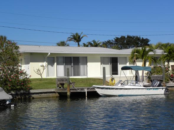 Ferienhaus mit Pool, 4 SZ und drei Bäder  mit Boot - (USA, Ort, Platz)