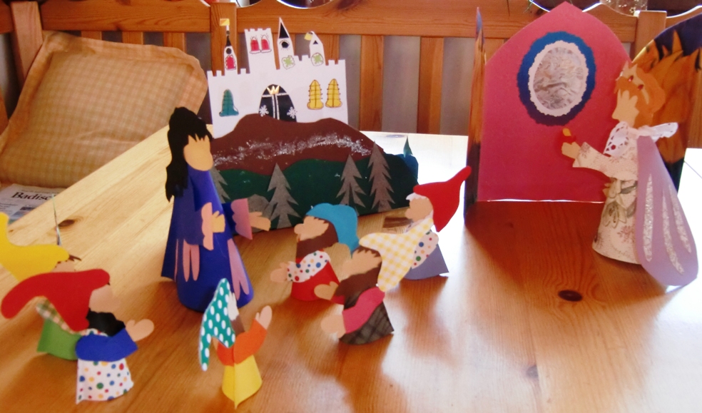 Bastelideen von Märchenfiguren? DRINGEND (basteln, Karneval)