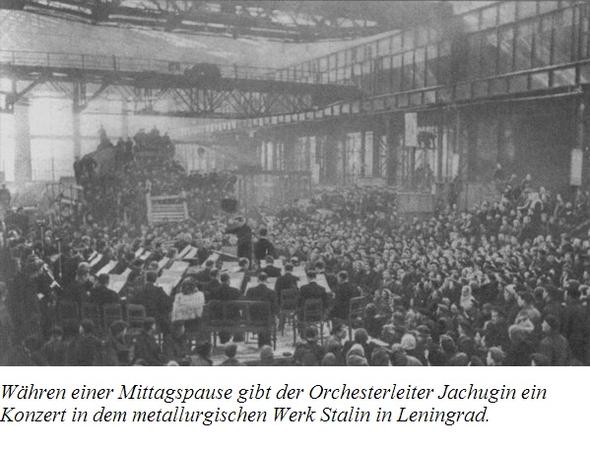Konzert in dem metallurgischen Werk Stalin in Leningrad - (Geschichte, Referat, Kommunismus)