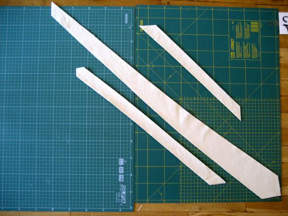Krawatten-Einlage in drei Teilen, die dann zusammengenäht werden - (nähen, Stoff, Textilien)
