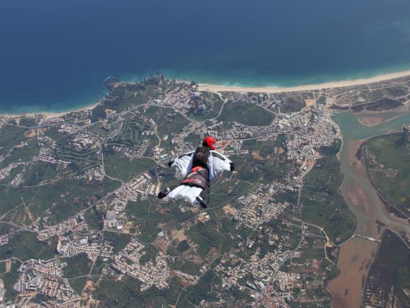 Wingsuit über Portugal - (Sport, Fallschirm, Extremsport)