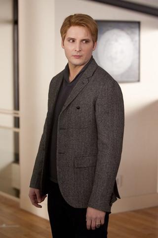 Breaking Dawn 1 - (Twilight, peter facinelli)