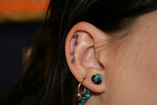 Tattoo ohr (Schmerzen)