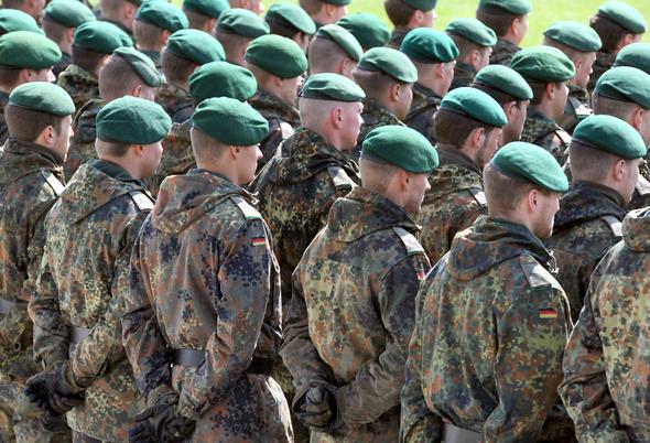 Typische Soldatenfrisuren Haare Bundeswehr