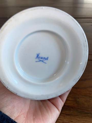 Kennt einer die Serie der Vase von Herend und ihren Wert? (Porzellan)