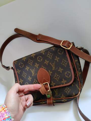 Louis Vuitton Tasche original? Bitte um Hilfe? (Fake, Designer, Fälschung)