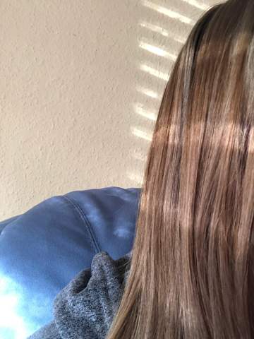 auf hellbraun oder dunkel aschblond