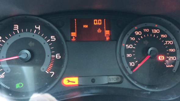 Auto Warnleuchte Wanne Mit Tropfen Renault Clio Iii Auto Und Motorrad