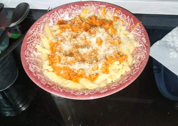 Wie nennt man Tomatensauce mit Fleischwurst? (Gesundheit und Medizin ... Wie nennt man Tomatensauce mit Fleischwurst? (Gesundheit und Medizin ...