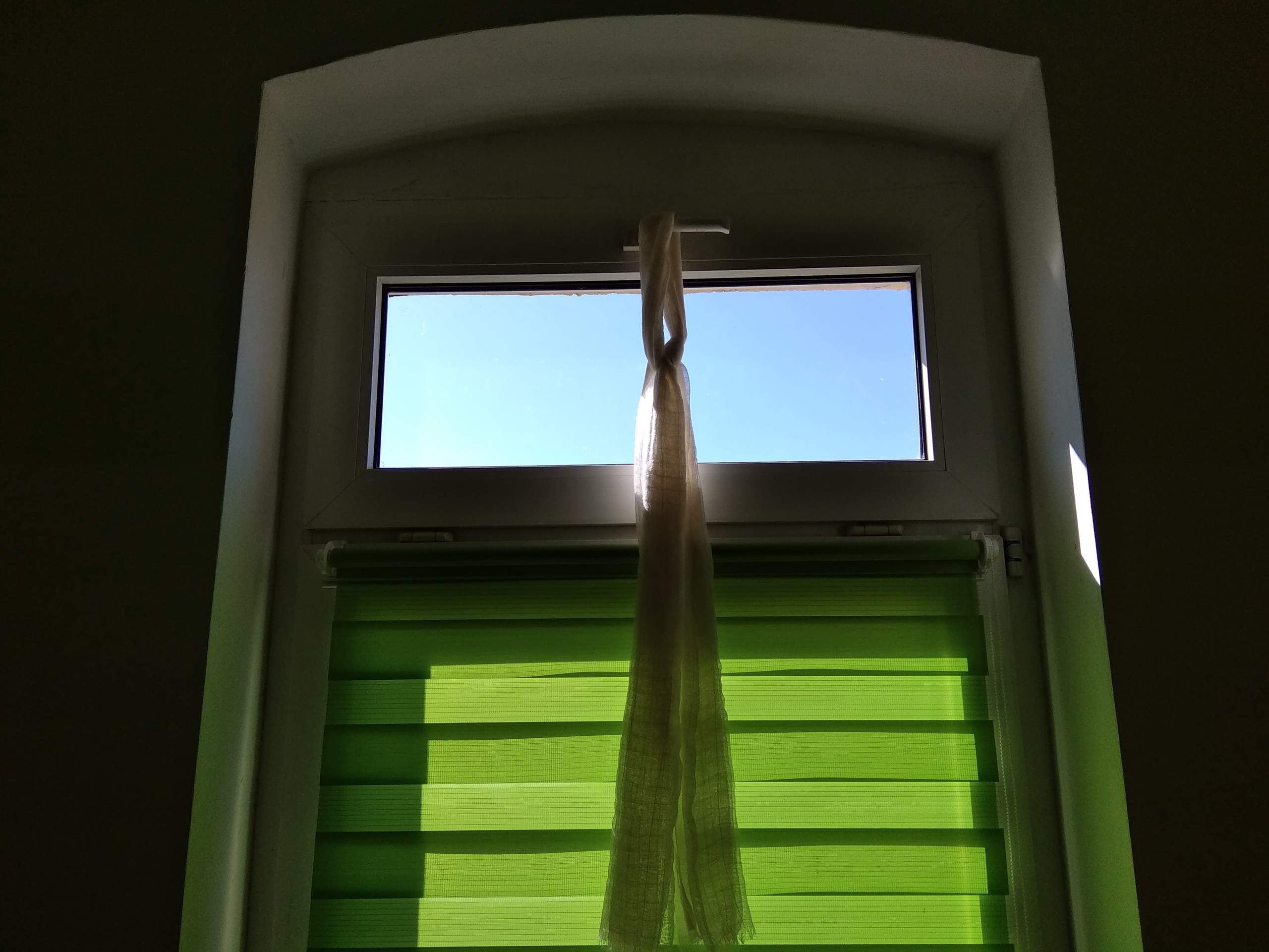 Dachfenster verdunkeln: Tolle Tipps und Möglichkeiten zum Abdunkeln