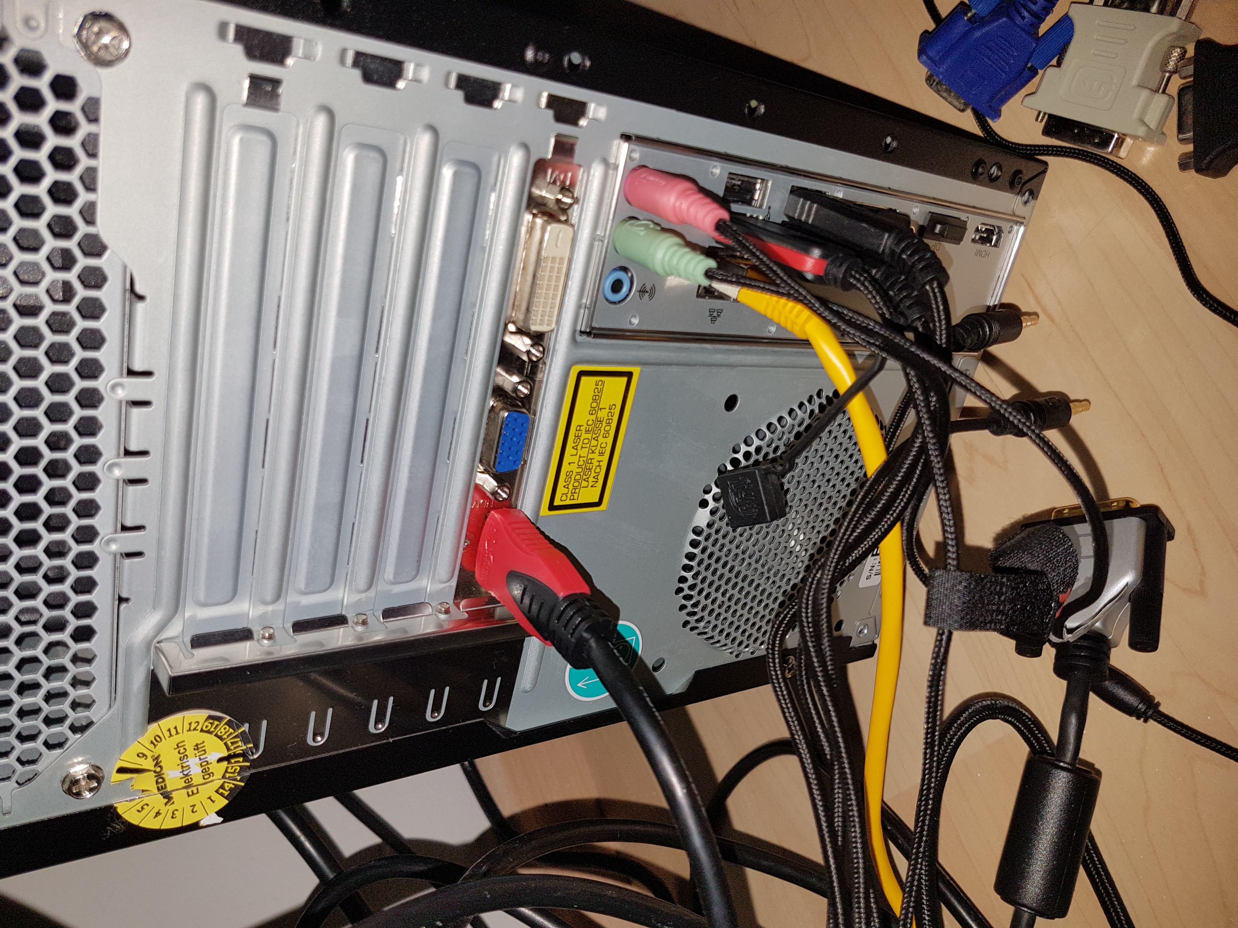 2 hdmi anschlüsse? (PC, 2 Bildschirme)