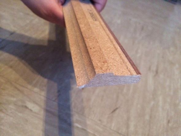 Wie befestige ich diese Sockelleisten an die Wand? (Haus, zu Hause, Boden)