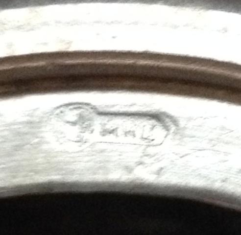 Stempel auf Silber - (Silber, Stempel, Silberpunze)