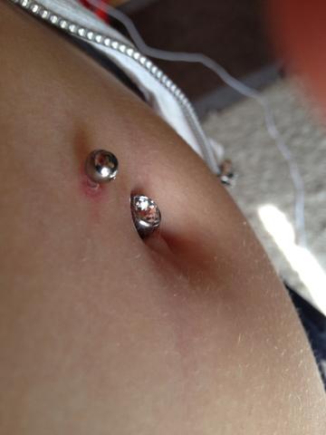 Oben, was ist das?  - (Piercing, Bauchnabel)