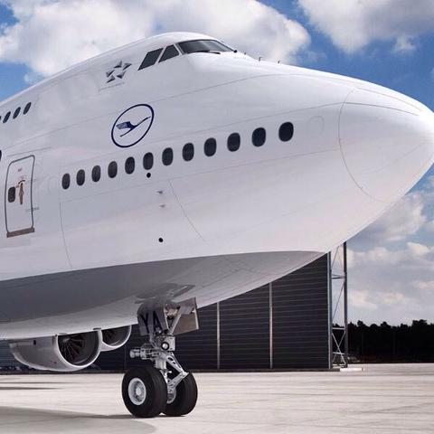 747 *-* - (Flugzeug, Airbus, Boeing)