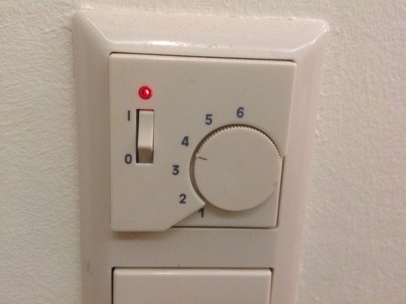 Raumtemperaturregler  - (Heizung, Schalter, Fußbodenheizung)