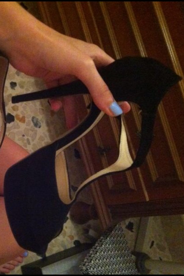 Abiball Gast Outfit Overdressed Bzw Underdressed Schuhe Kleid