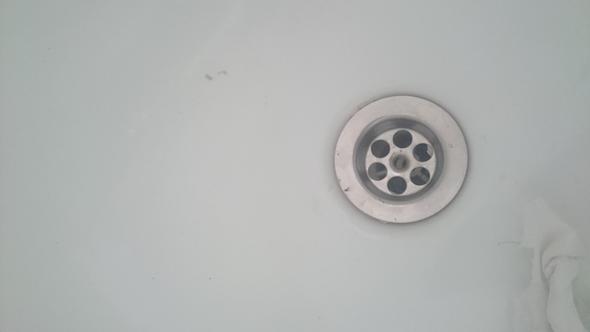 Das Ablaufventil In Der Badewanne Ist Undicht Wie Repariere Ich Das Haushalt Abfluss