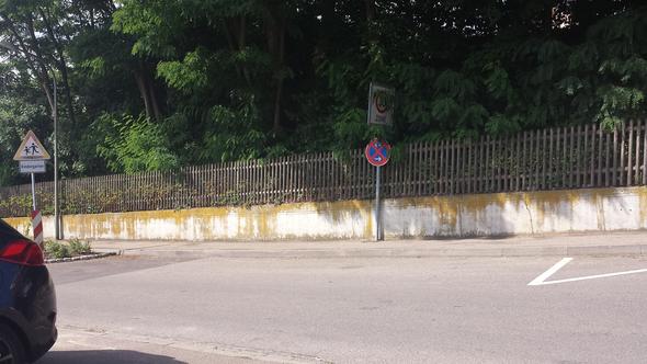 Absoulutes Halteverbot Mit 2 Pfeilen Pfeil