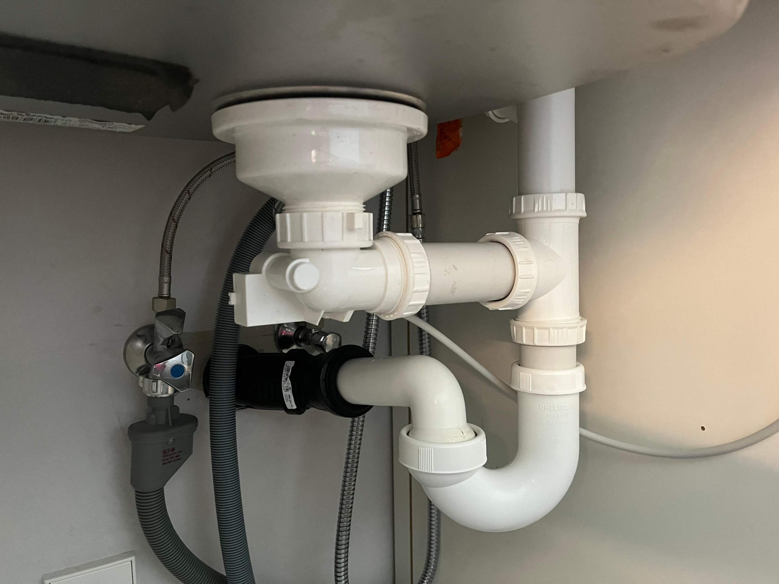 Abwasser im Spülbecken läuft sehr langsam ab, keine Verstopfung, was kann es sein? (Sanitär