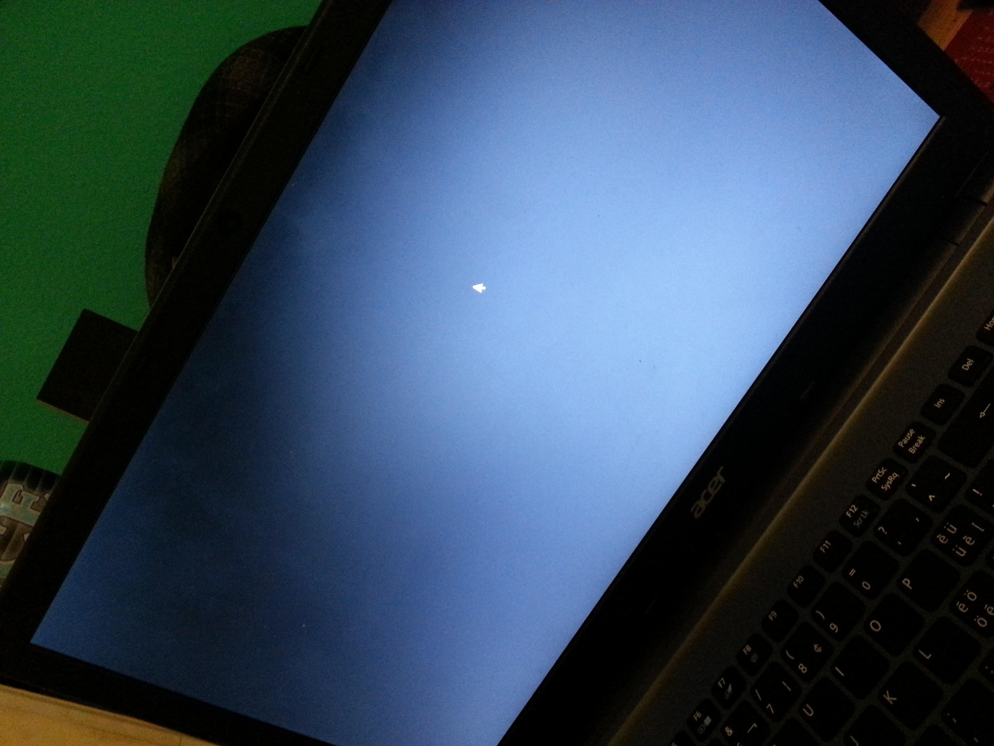 Acer Laptop startet nicht richtig HILFE PC)