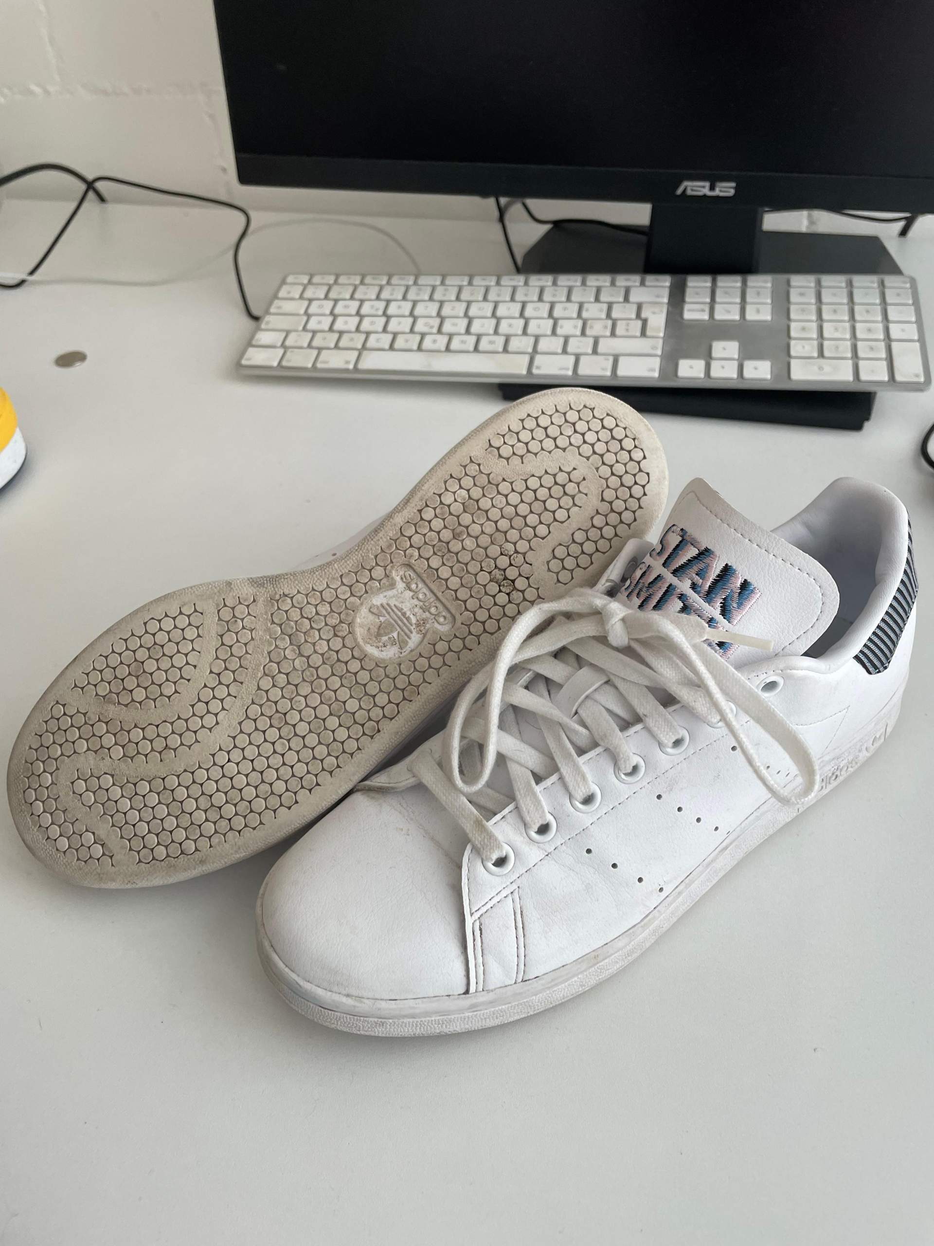 stan smith fake