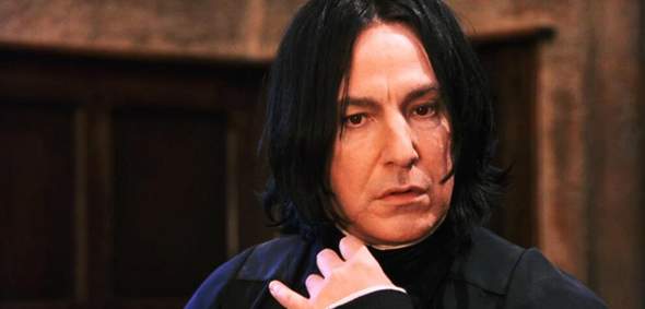 Auf einer Skala von 1 bis 10 wie sympathisch ist euch Severus Snape?