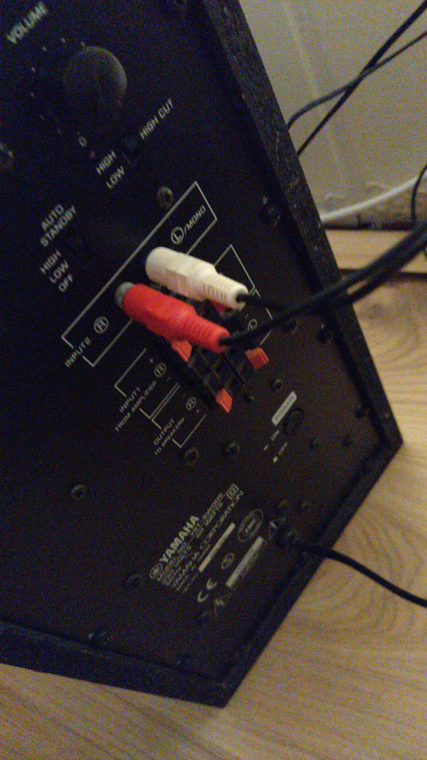 Aktiv Subwoofer an Verstärker anschließen (Yamaha)? Technik, Musik)