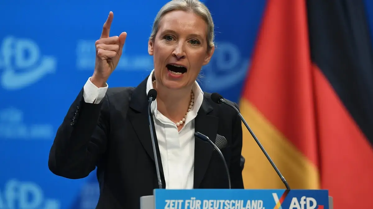 Alice Weidel (AfD) zieht das Koalitionsangebot an Friedrich Merz zurück ...