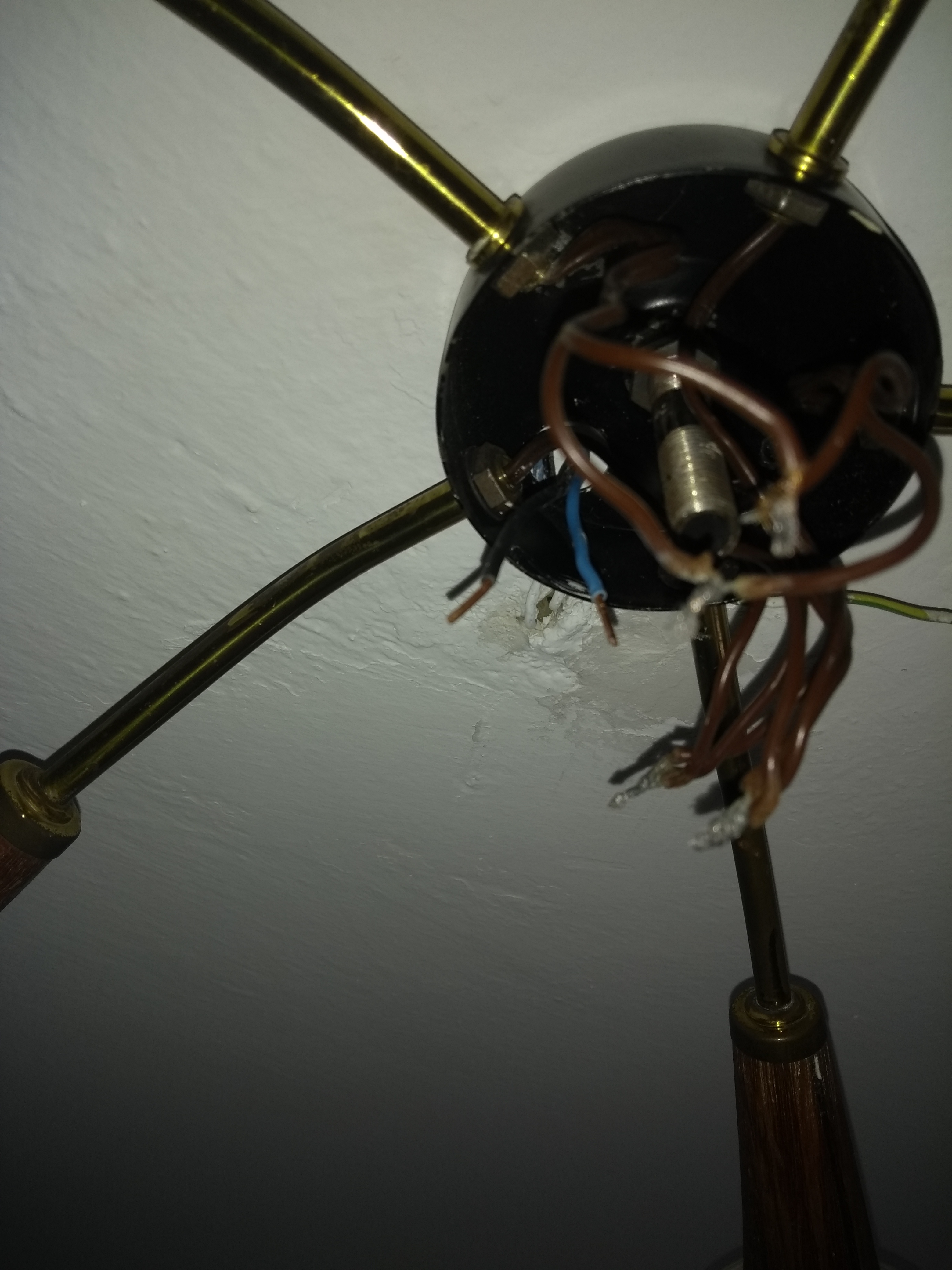 Alte Lampe Ohne Erdungskabel Anschließen Erdung Lampe Alte Lampe Ohne Erdungskabel Anschließen Erdung Lampe