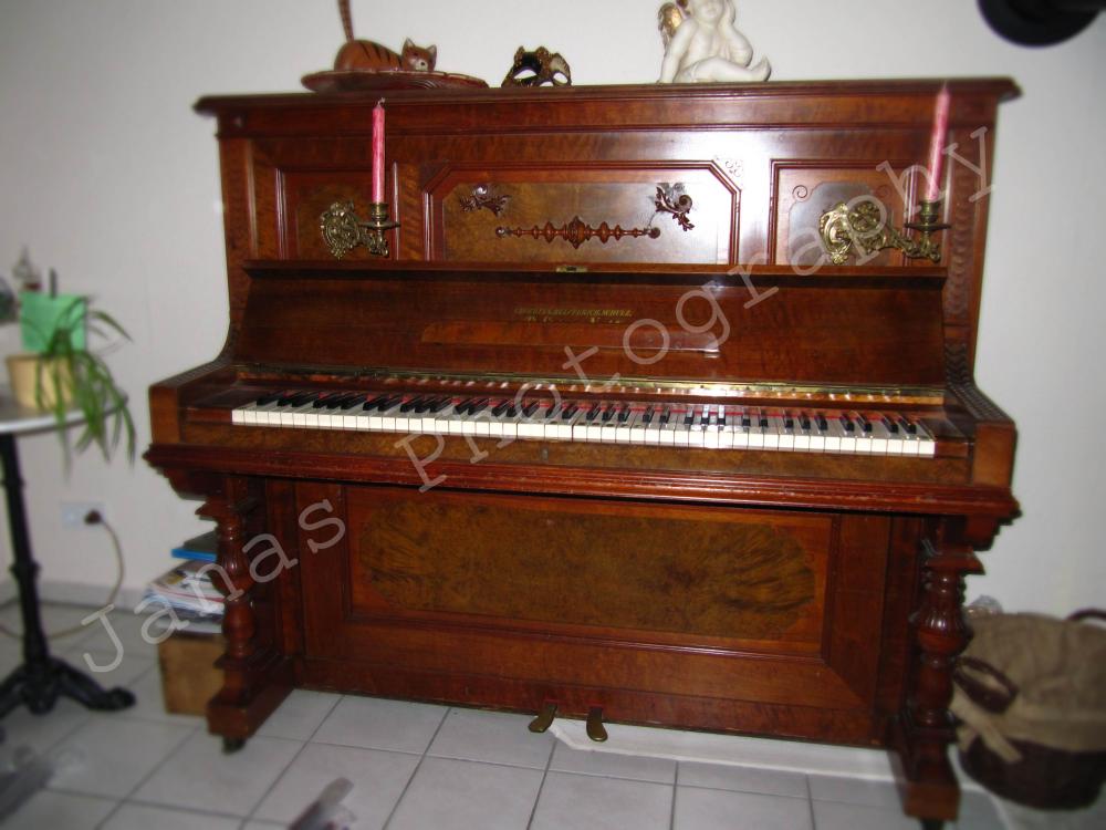 Altes Klavier Stimmen Reparatur Kosten Informationen Musik Instrument Piano