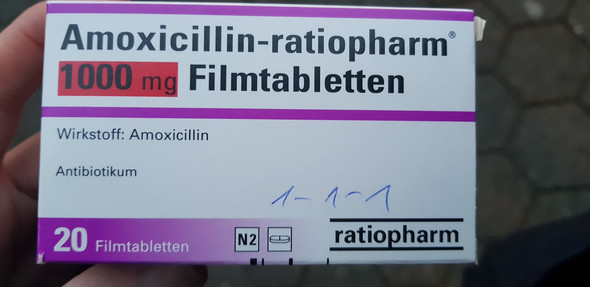 Amoxicillin Ratiopharm 1000 Mg Filmtabletten Bei Einer Mandelentzundung Gesundheit Und Medizin Medizin Antibiotika Amoxicillin Ratiopharm 1000 Mg Filmtabletten Bei Einer Mandelentzundung Gesundheit Und Medizin Medizin Antibiotika
