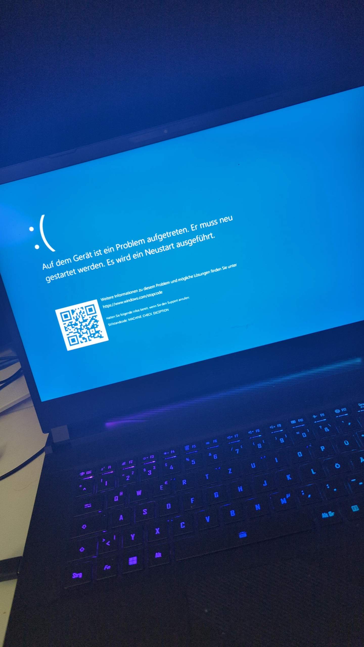 Aorus 15 9KF Startet nicht mehr - Bildschirm Schwarz? (Windows, Windows ...