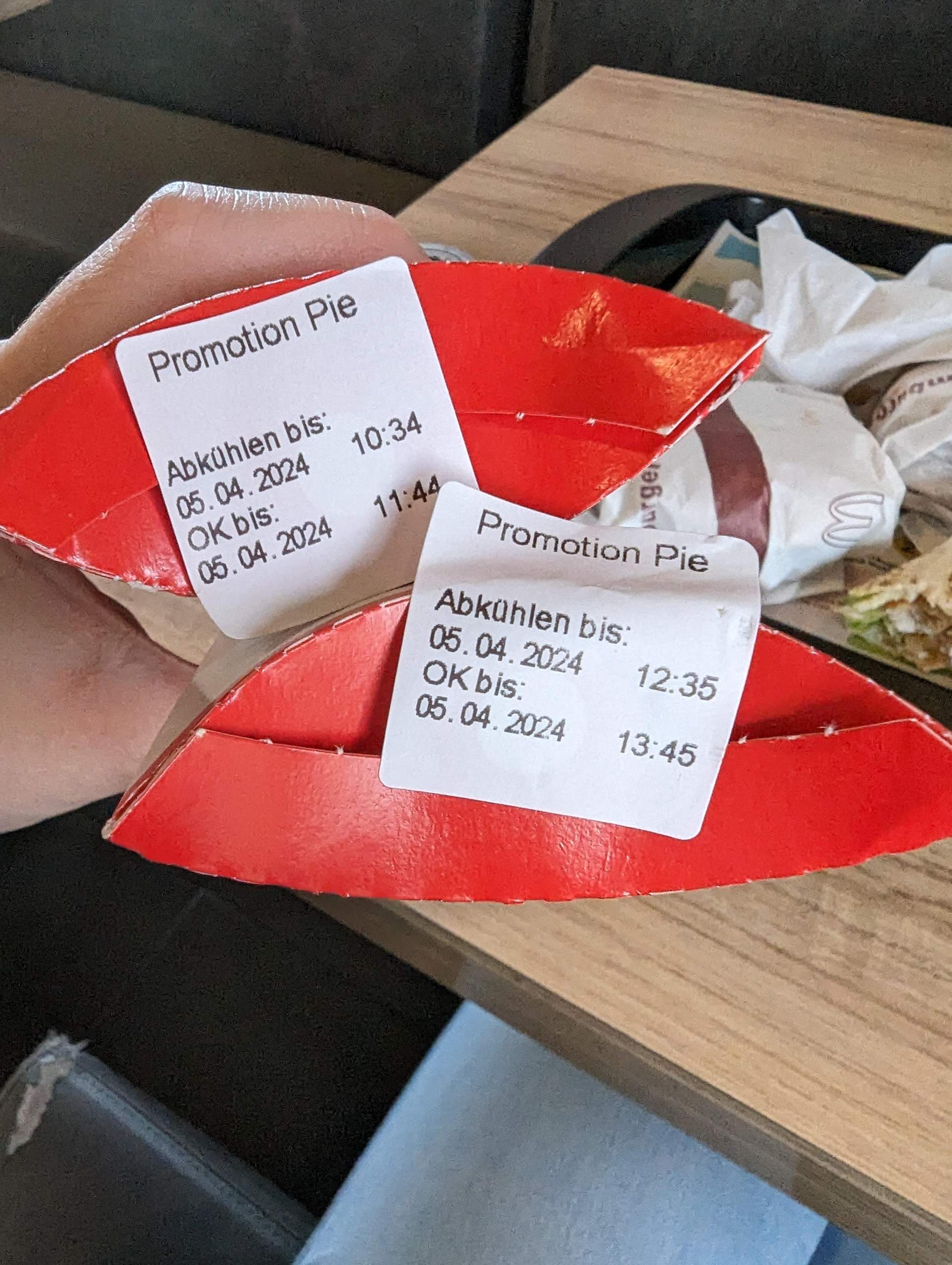 Apfeltaschen bei McDonald&amp;#39;s abgelaufen? (Restaurant, Fast Food ...