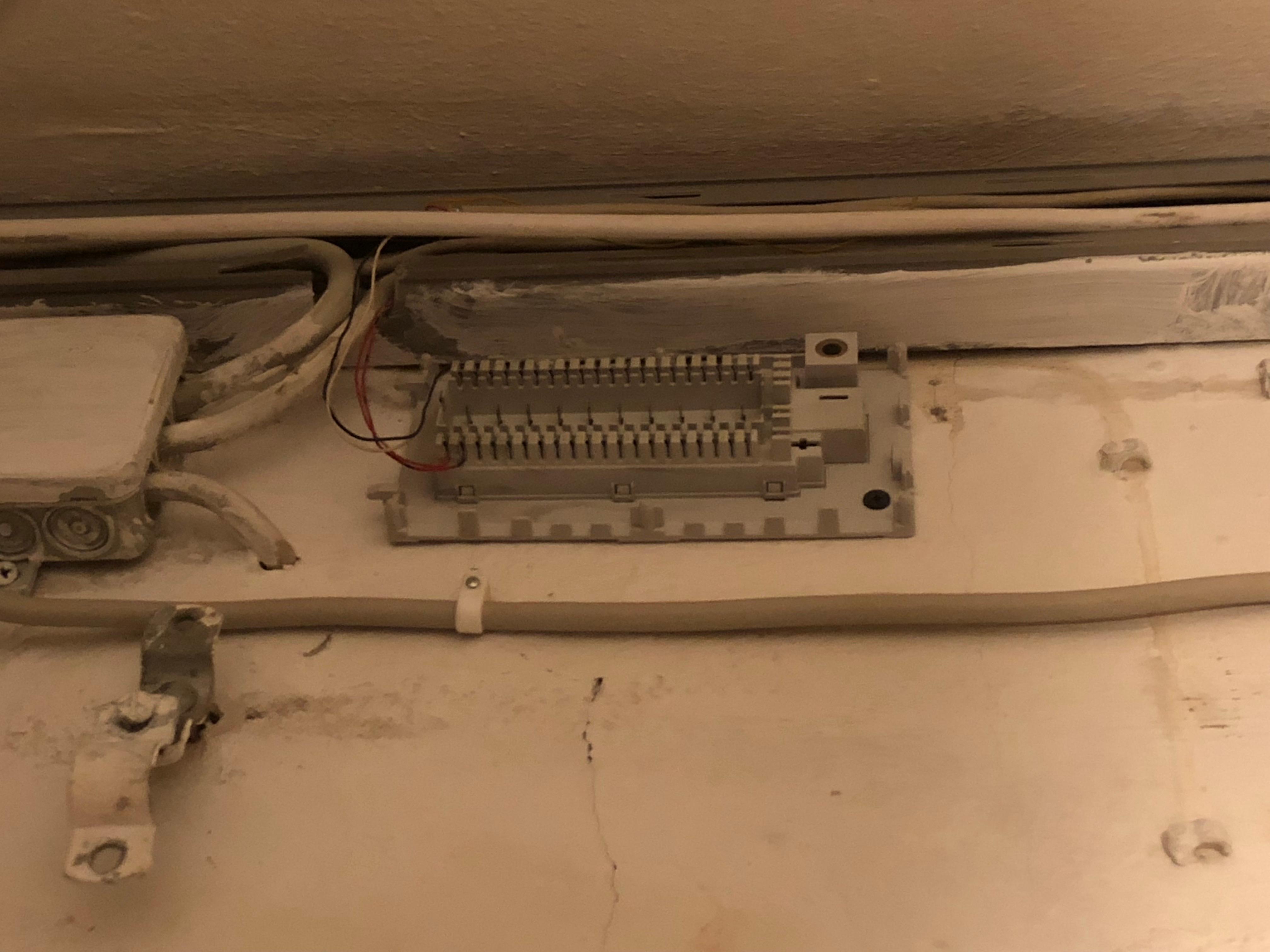 Apl Verteiler Vorhanden Aber Keine Tae Dose Wie Vorangehen Fur Dsl Anschluss Internet Telekom Telekom Hilft