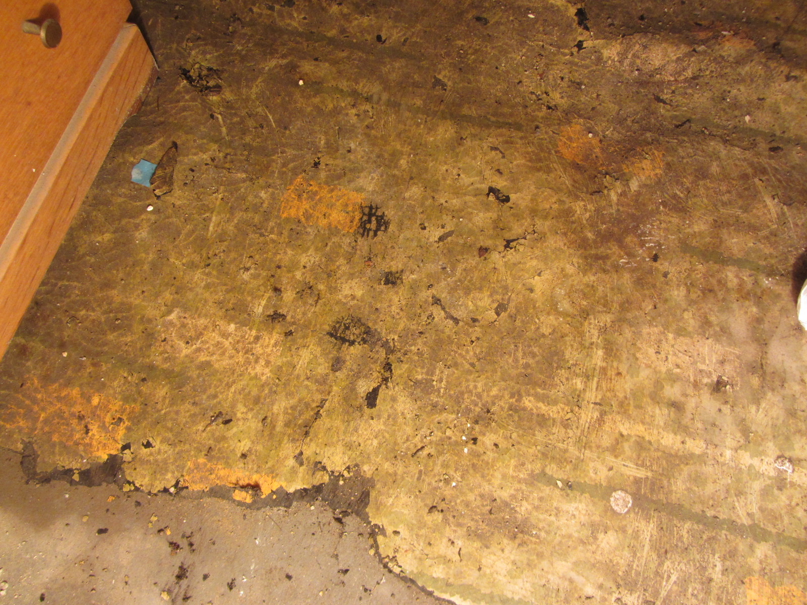 Asbest in Bodenbelag wie erkennen? Mit Fotos.