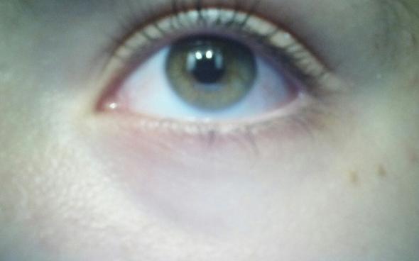 Welche genaue Augenfarbe ist das??? - (Augen, Farbe)