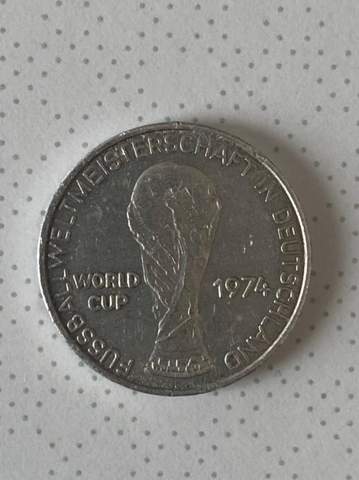 Aus welchem Grund gab es diese Münze 1974?