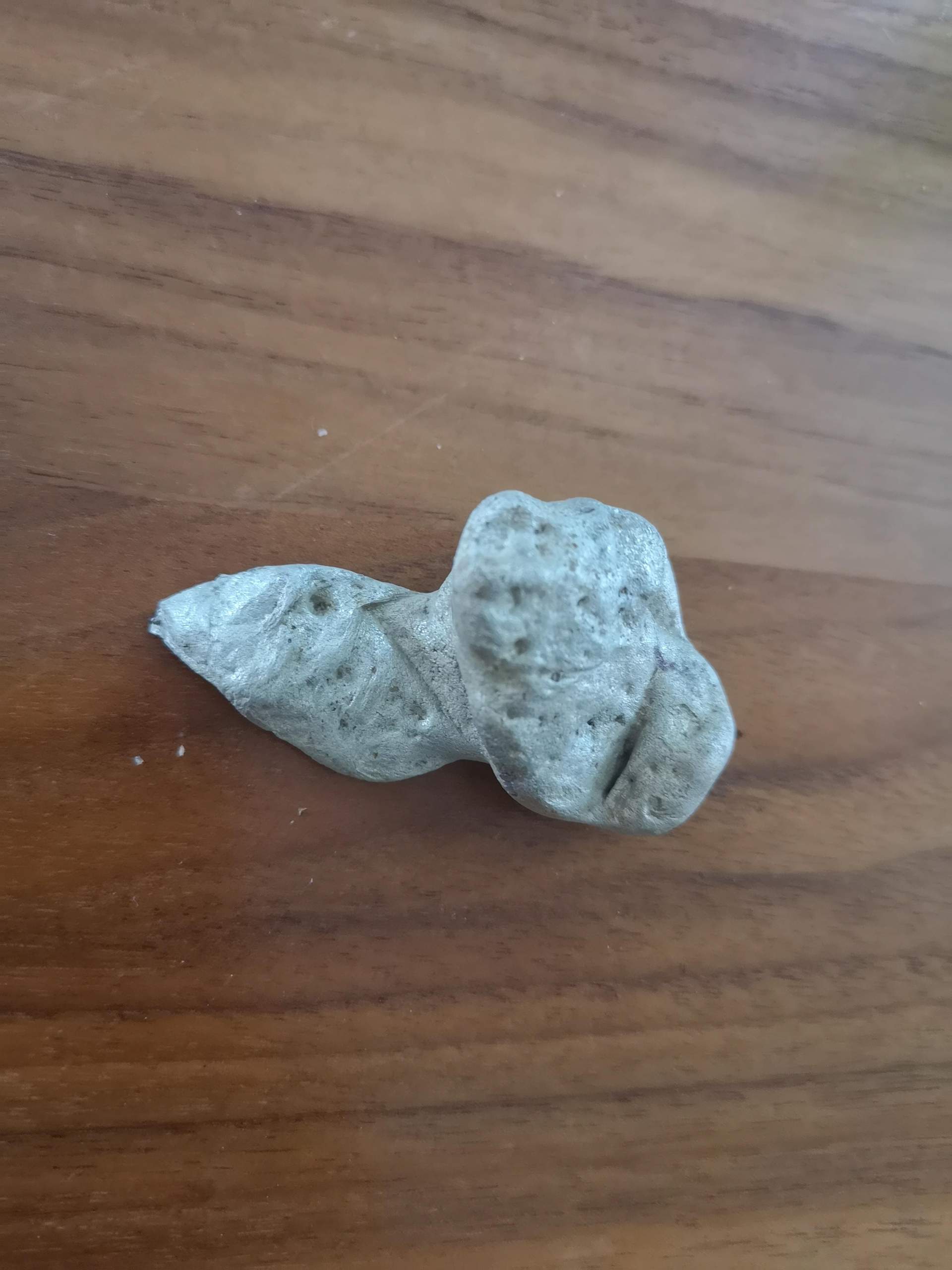 Aus welchem Material besteht dieser Klumpen? (Metall, Silber, Fund)