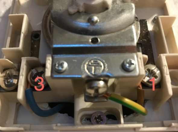 Anschluss N und L sowie Erde alter Thermostat - (Elektrik, Anschluss, Fußbodenheizung)