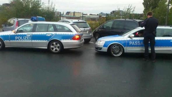 Auto in "Polizei" Style - (Recht, Gesetz)