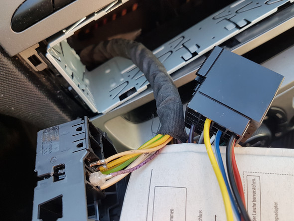 Auto Radio anschließen. Welches Kabel kommt wohin? (Elektronik, Strom, KFZ)
