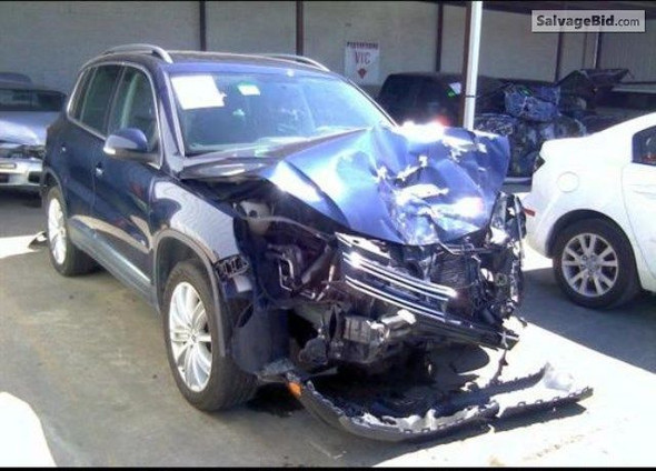 nach Unfall (VW Tiguan) - (Auto, Versicherung, kaputt)