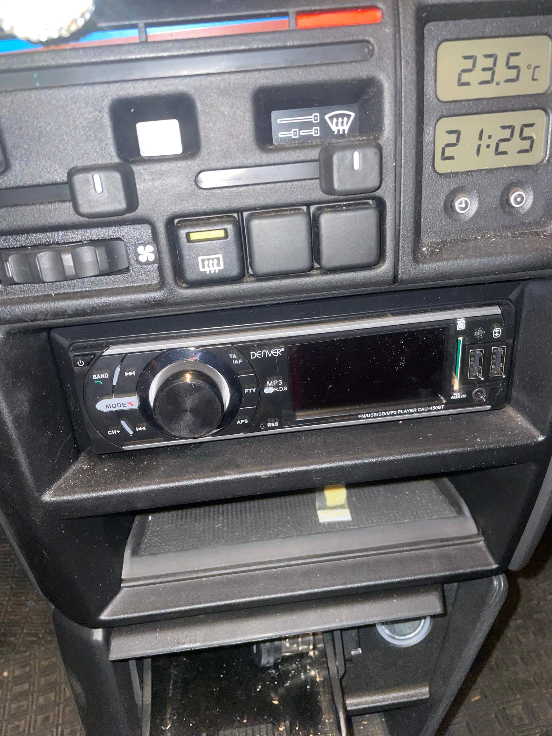 Autoradio sucht Sender während bluetooth Verbindung?