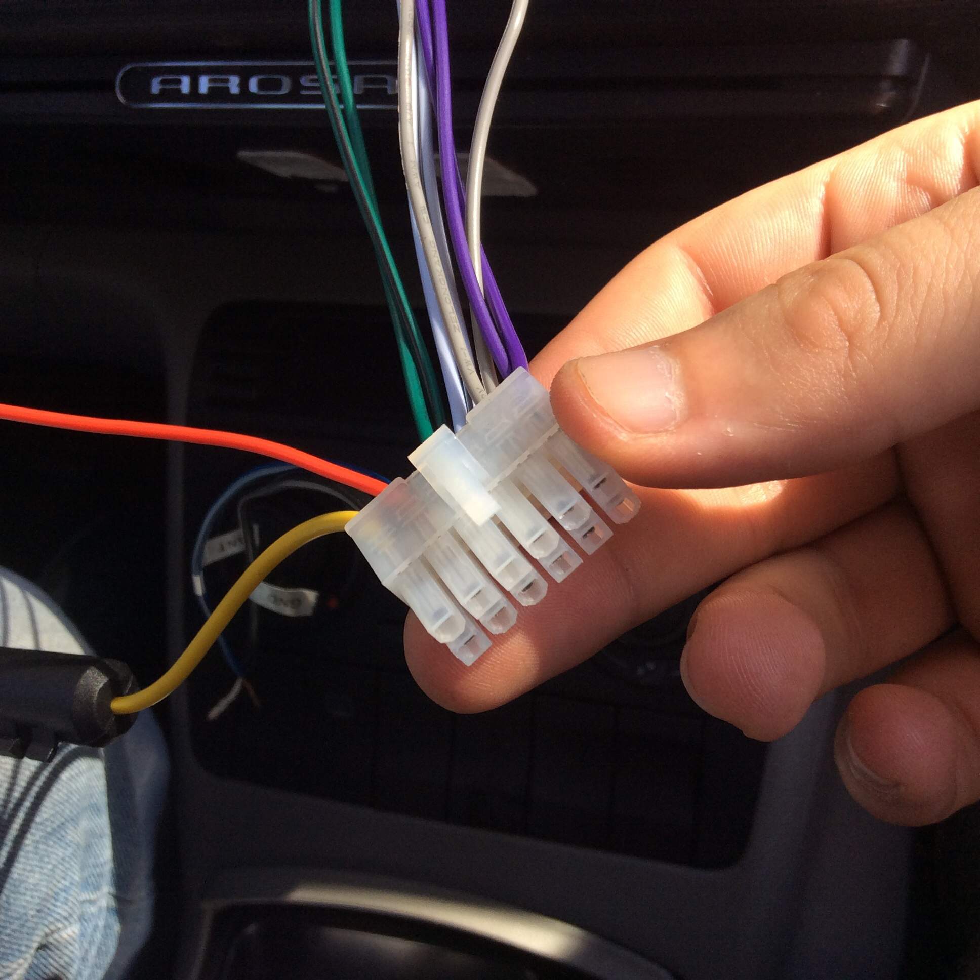 Wie kann ich ein Autoradio an Strom anschließen? (Auto, Radio)