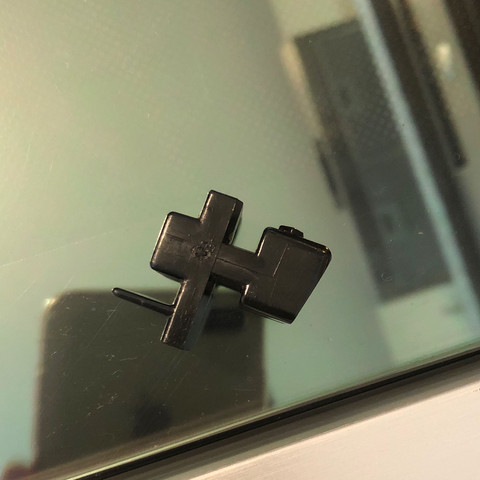 ’clipser‘ zum befestigen der ersten Glasscheibe - (Haushalt, Backofen)