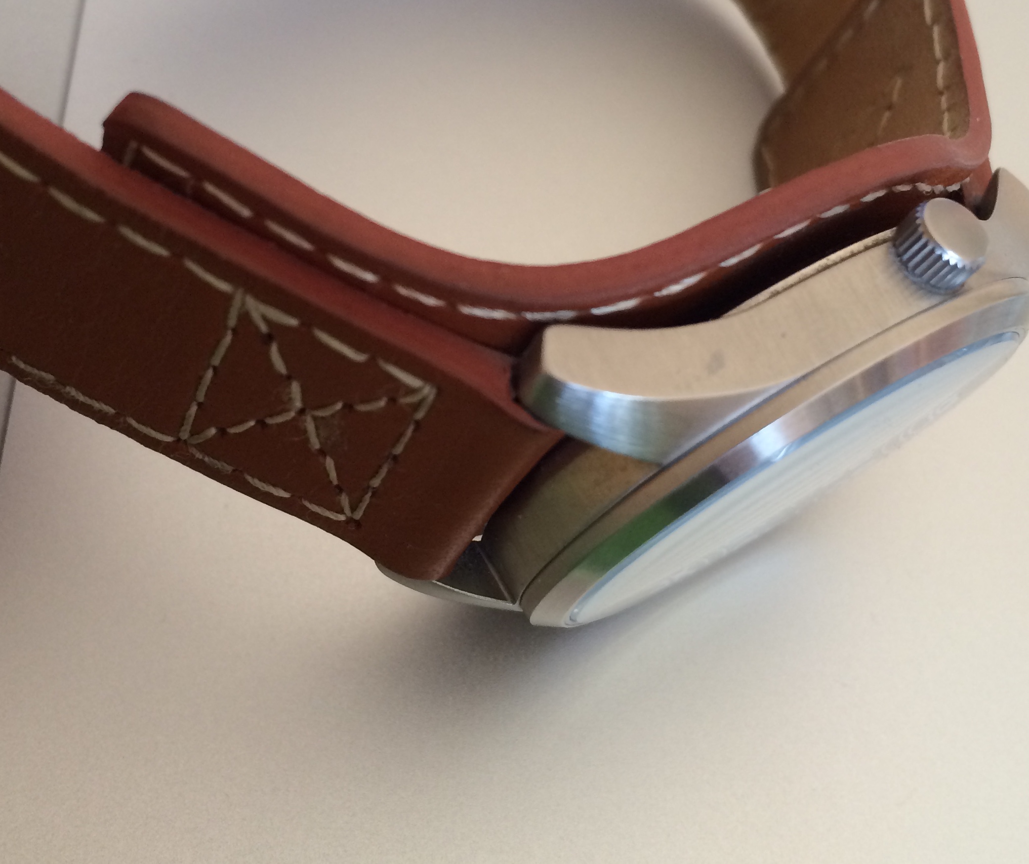 Batteriewechsel Armbanduhr Mit Durchgehendem Lederband Schmuck Uhr Leder