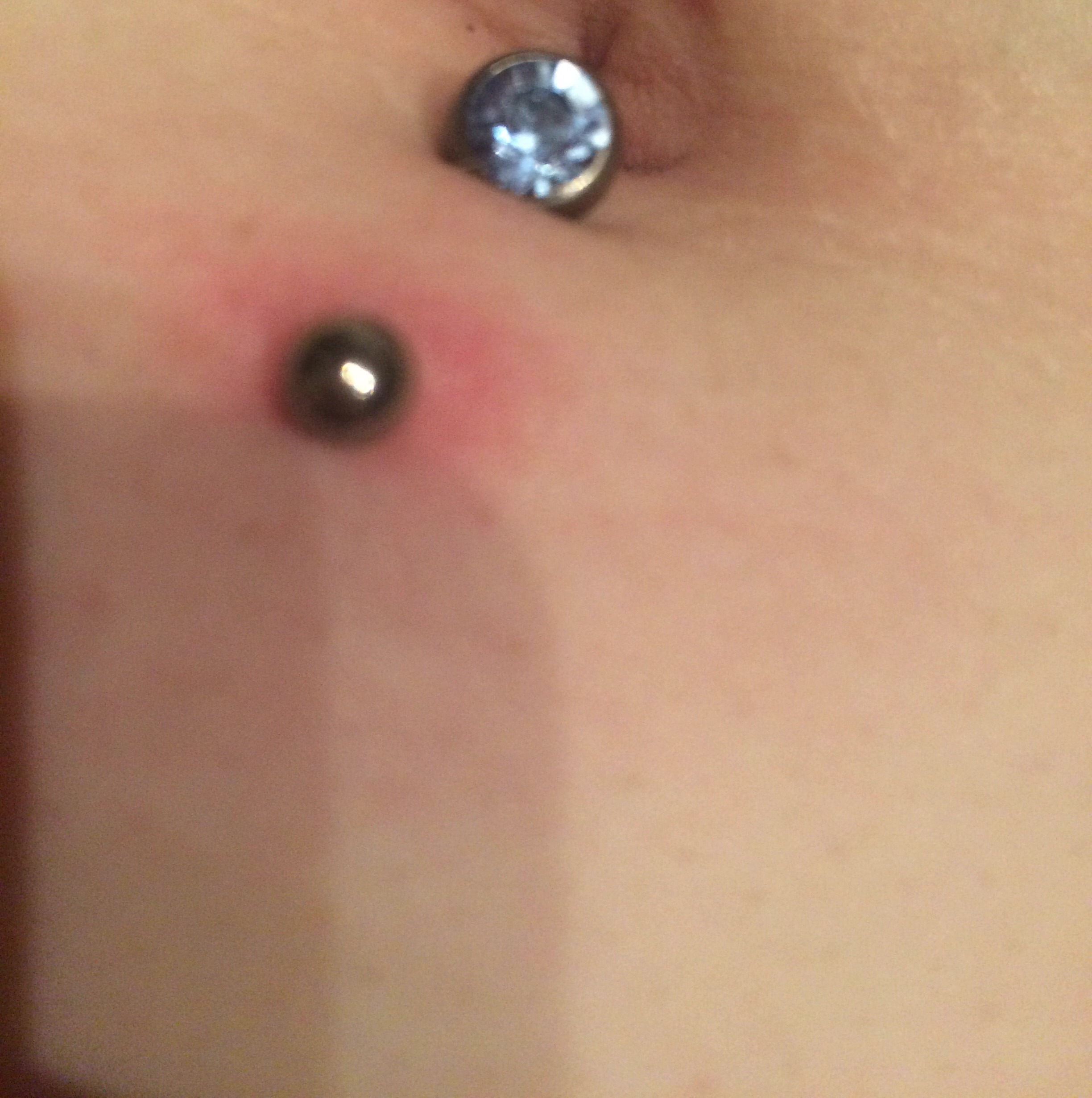 Wie Schnell Wächst Ein Bauchnabelpiercing Zu