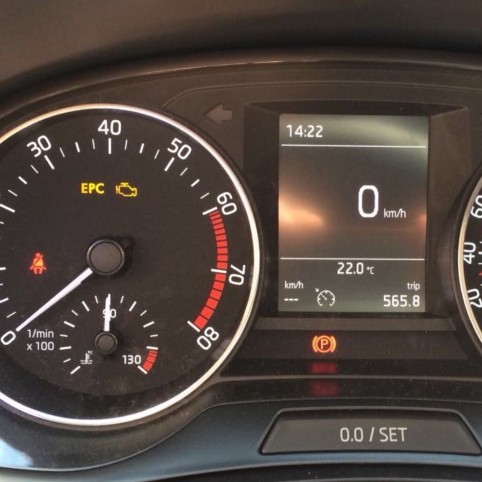 Bei Meinem Neuen Skoda Fabia Kombi Leuchtet Das Epc Kurz Auf Muss Ich Zum Handler Auto Und Motorrad Eeepc